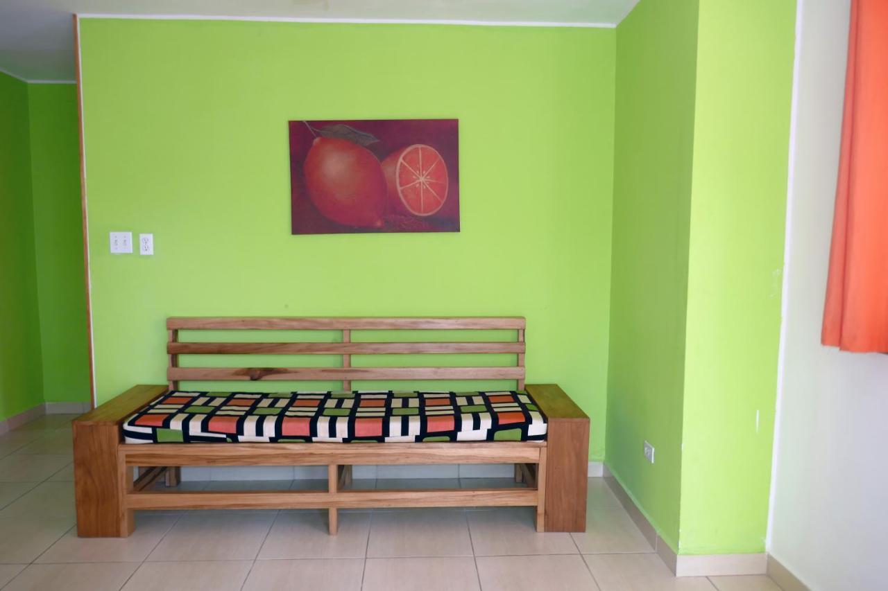 Kevin Kondos Bocas Town Ngoại thất bức ảnh