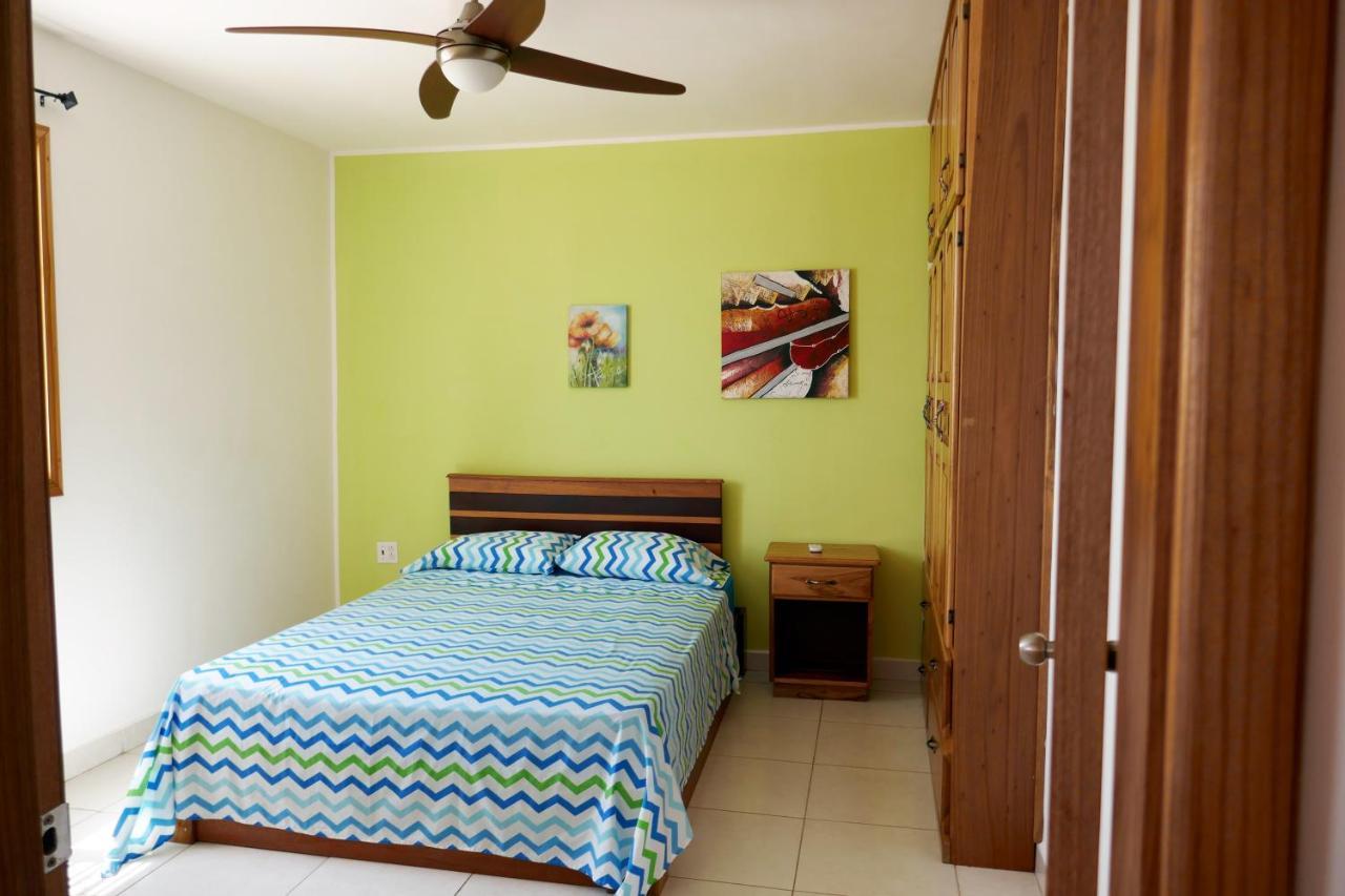 Kevin Kondos Bocas Town Ngoại thất bức ảnh