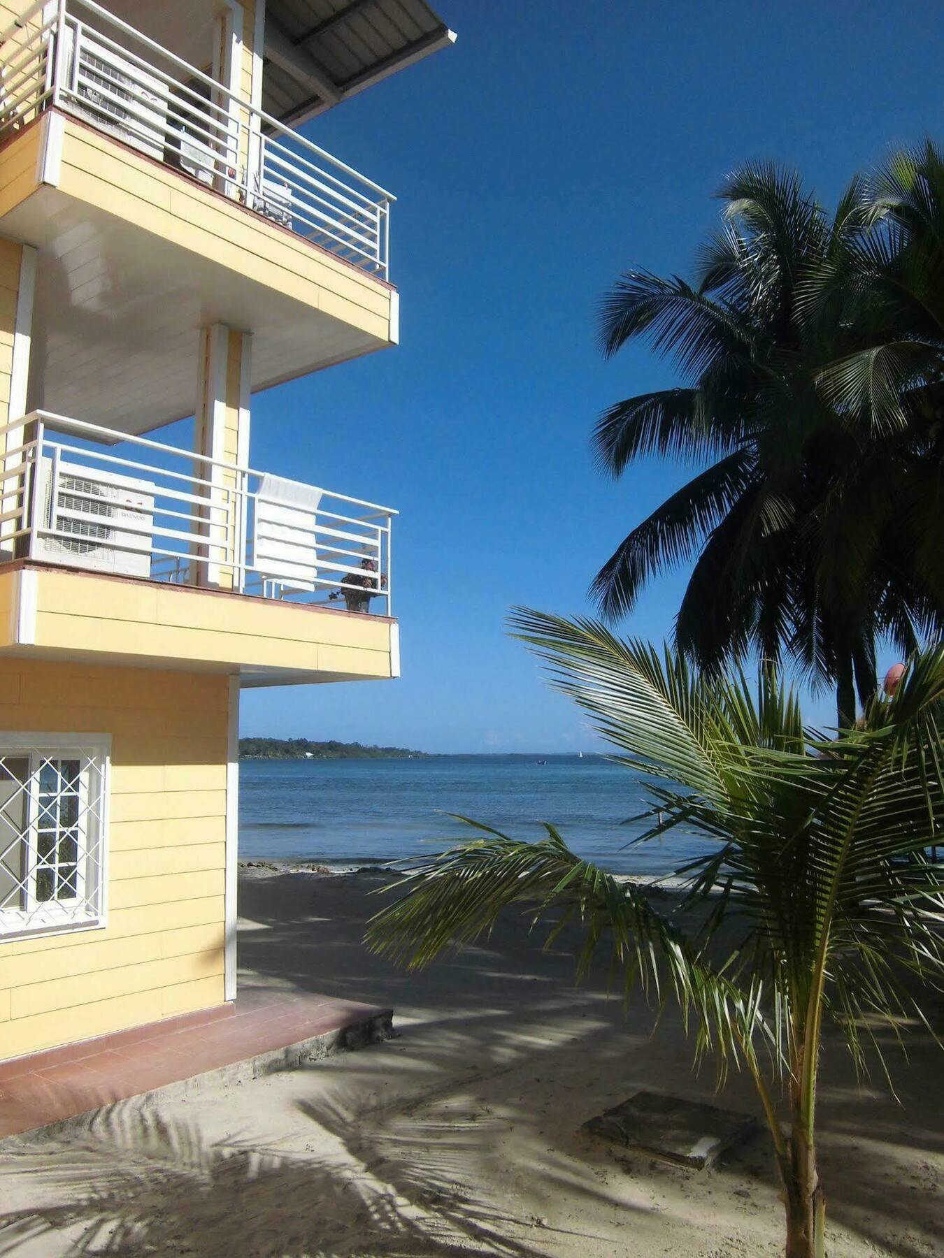 Kevin Kondos Bocas Town Ngoại thất bức ảnh