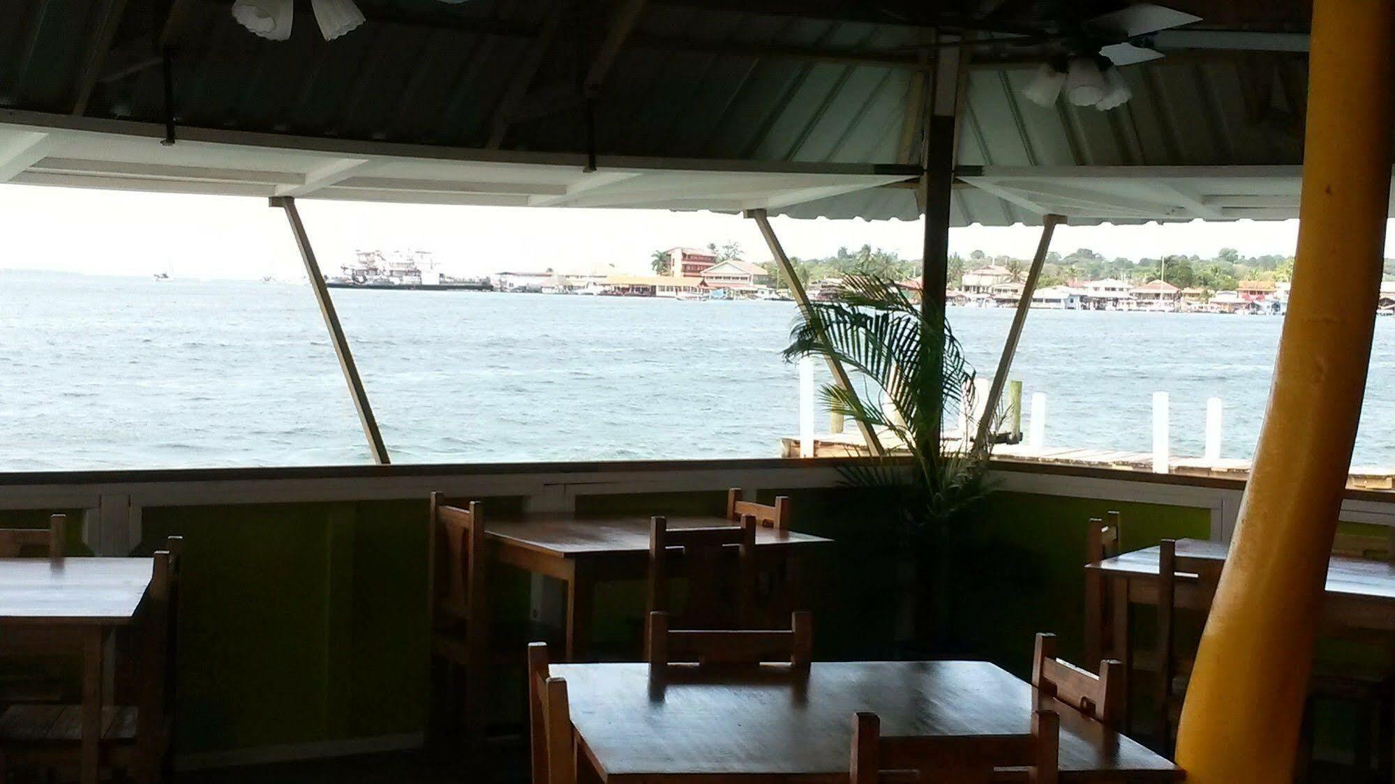 Kevin Kondos Bocas Town Ngoại thất bức ảnh