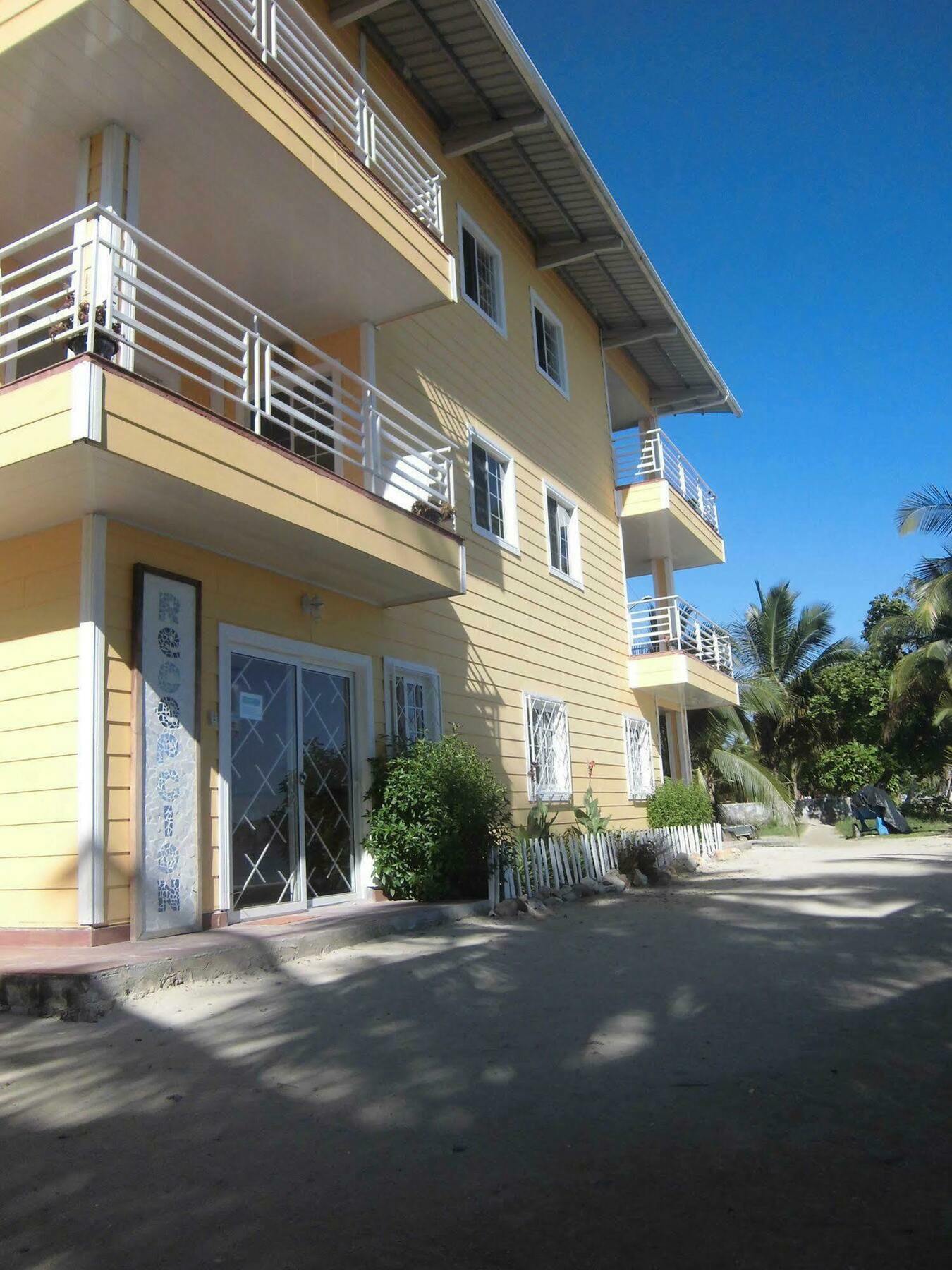 Kevin Kondos Bocas Town Ngoại thất bức ảnh